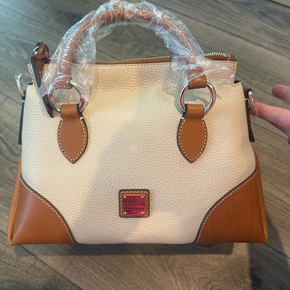 BRAND NEW Dooney & Bourke satchel 30